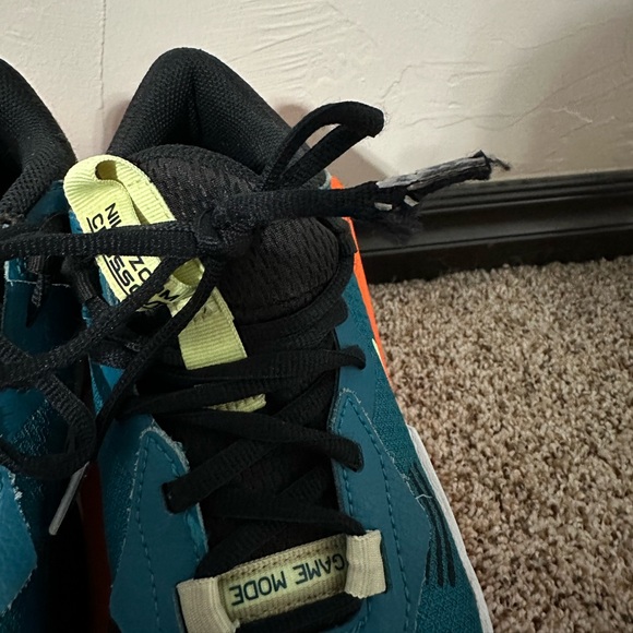 Nike Air Zoom Crossover (GS) Youth Size 3.5 Bright Spruce/ Barley Volt - Picture 7 of 11